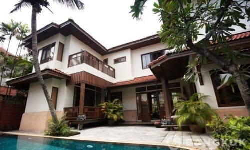 RENT Modern Colonial Style 4 Bed 5 Bath Thonglor House with Private Swimming Pool