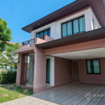 RENT หมู่บ้านอควา ดีวีนา Aqua Divina Ramkhamhaeng Modern detached 3 bed 3 bath house garden