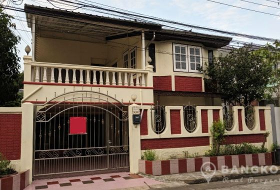 Sammakorn Village Detached 3 Bed 2 Bath House to rent in Ramkhamhaeng