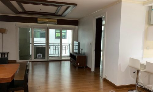 Wattana Suite Spacious 3 Bed 2 Bath Condo in Nana for Sale