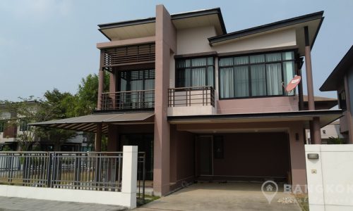 RENT Aqua Divina by Sammakorn Large Detached 3 +1 Bed 3 Bath House in Ramkhamhaeng
