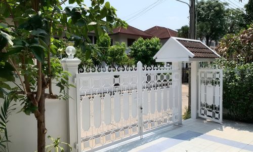 RENT Detached 3 Bed 3 Bath House on Sukhumvit 71 near St Andrews International School