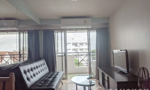 RENT Sammakorn Condominium Ramkhamhaeng Spacious High Floor 2 Bed 1 Bath with Pool View