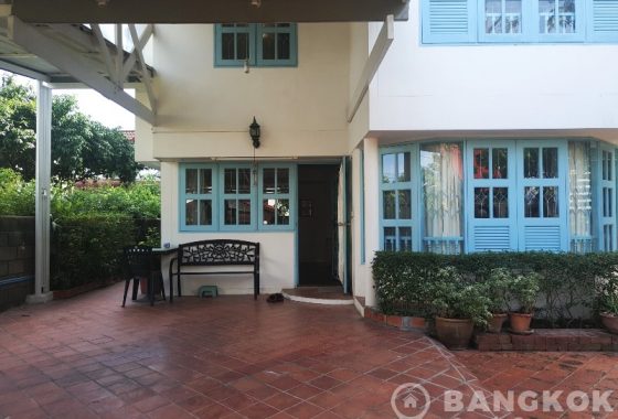 RENT Sammakorn Village Ramkhamhaeng Detached 3 Bed 3 Bath House with garden