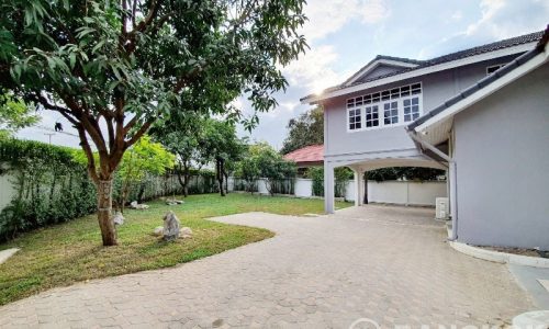 RENT Sukhumvit 71 Renovated Detached House 4 Bed 4 bath with Private Pool