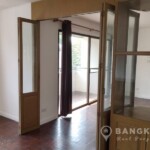 SALE Spacious 3+1 Bed 3 Bath Ekkamai Townhouse