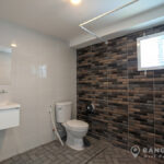 RENT Sammakorn Village Ramkhamhaeng Renovated Detached 4 Bed 5 bath House with Garden