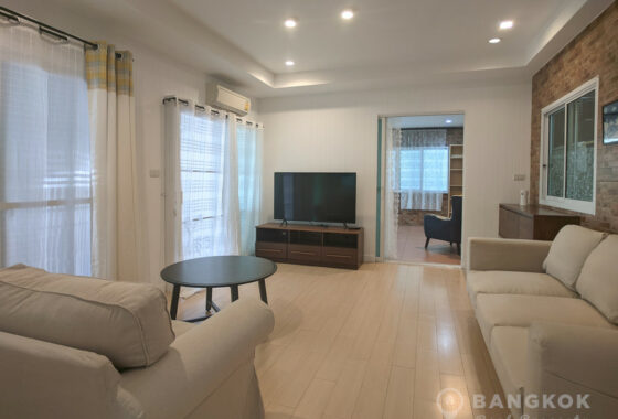 RENT Sammakorn Village Renovated 3 Bed 4 Bath 2 Rec Apartment in Ramkhamhaeng
