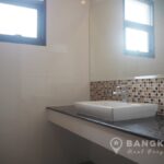 RENT Aqua Divina by Sammakorn หมู่บ้านอควา ดีวีนา Modern Detached 3 bed 3 bath house in Ramkhamhaeng