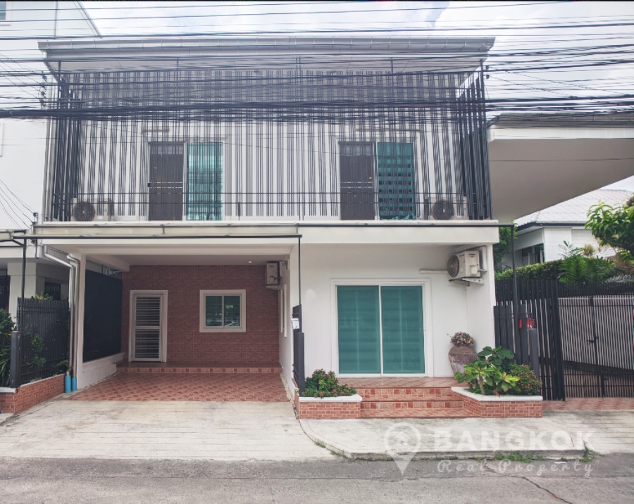 RENT Sammakorn Village | Spacious Semi Detached 4 Bed House - Bangkok ...