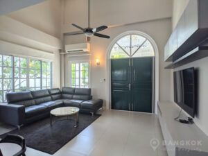 Samrong | Renovated Detached 4 Bed House near Bangkok Patana photo