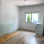 RENT หมู่บ้านโลตัสพอยท์ Lotus Point Ekkamai Renovated Spacious 4 Bed 4 Bath House (3)