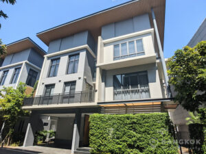 Bangna | Stunning 4+1 Bed House near Bangkok Patana photo