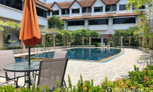 RENT ให้เช่าบ้านสัตว์เลี้ยงอิสระเอกมัย Lotus Point Spacious 4 Bed 4 Bath House in Ekkamai (1)