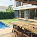 SALE ซื้อบ้าน สระว่ายน้ำส่วนตัว พระโขนง Phra Khanong Stunning 5 bed house with private pool (15)