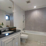 FOR SALE พร้อมพงษ์ ขายคอนโดราคาถูก Phrom Phong Hot Sale Spacious 3 Bed 3 Bath Condominium (22)