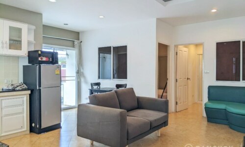 RENT หมู่บ้านสัมมากร Sammakorn Village Ramkhamhaeng Modern 2 bed 1 bath apartment (1)