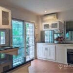 RENT-Sammakorn-Village-Ramkhamhaeng-หมู่บ้านสัมมากร-2-bed-3-bath-patio-garden-apartment