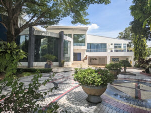 Panya Village | Spacious Contemporary 4+1 Bed House photo