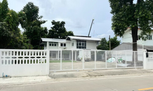 RENT บ้านเดี่ยวให้เช่าถนนพระราม 9 บ้านหลังนี้เหมาะทำการค้าให้เช่า Suan Luang Detached 3 Bed Home Office off Rama 9 Road