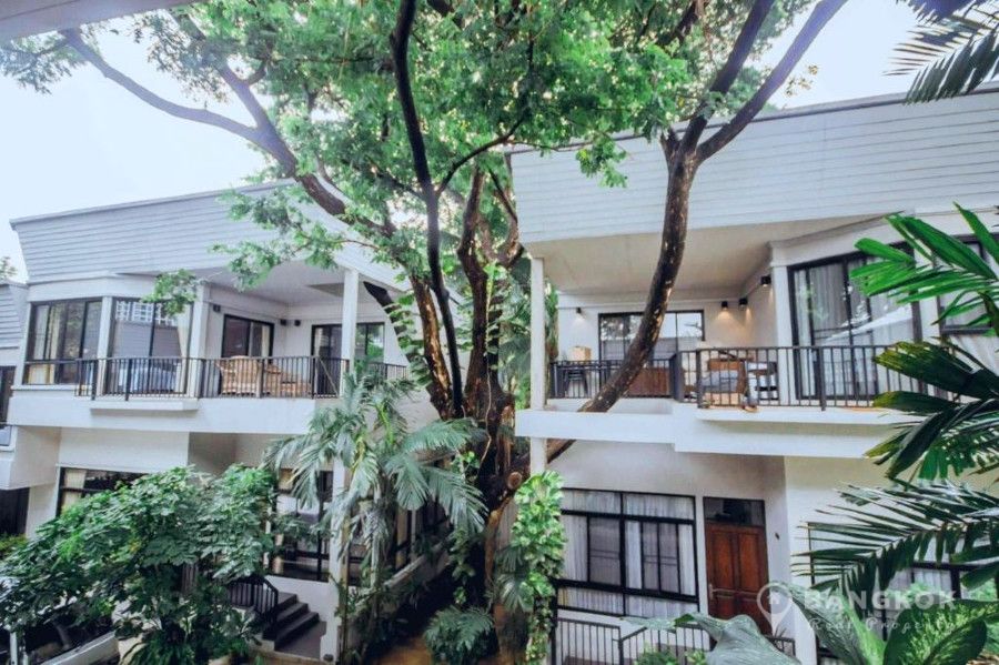 Thonglor | Spacious 4 Bed House walk to Thonglor BTS photo