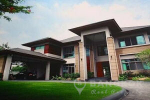 Srinakarin-Suanluang | Detached 4 Bed House with Private Pool photo