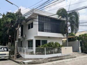 Sammakorn Village |  Modern Detached 2 Bed 3 Bath House photo