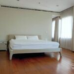 RENT ไบร์ท สุขุมวิท 24 - Bright Sukhumvit 24 Family sized duplex 6 bed in Phrom Phong