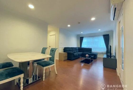 FOR SALE ลุมพินี สวีท สุขุมวิท 41 Lumphini Suite Sukhumvit 41 Modern 3 Bed 2 Bath condo walk to Phrom Phong BTS