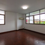 RENT ให้เช่าบ้านเดี่ยวในสุขุมวิทเดินไปbts Renovated Detached house 4 bed in sukhumvit walk to BTS