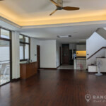 RENT ให้เช่าบ้านเดี่ยวในสุขุมวิทเดินไปbts Renovated Detached house 4 bed in sukhumvit walk to BTS