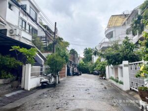 Nana | Spacious Townhouse 4 Bed 5 Bath walk to Nana BTS photo