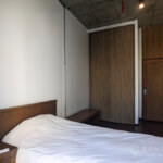 RENT เช่าคอนโดมีสไตล์ 2 ห้องนอนในทองหล่อ Stylish Loft style renovated condo 2 bed 2 bath in Thonglor