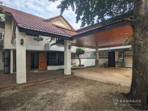Sammakorn Village | Spacious Modern Detached 3+1 Bed House photo