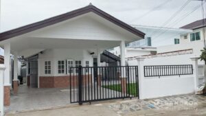 Sammakorn Village | Renovated 3 Bed House with Garden photo