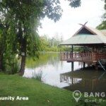 RENT ให้เช่าบ้านเดี่ยวในรามคำแหง Sammakorn Village Ramkhamhaeng Renovated 3 Bed 2 bath House with Garden