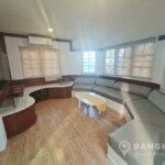 RENT ให้เช่าบ้านเดี่ยวในรามคำแหง Sammakorn Village Ramkhamhaeng Renovated 3 Bed 2 bath House with Garden