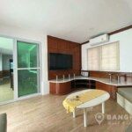 RENT ให้เช่าบ้านเดี่ยวในรามคำแหง Sammakorn Village Ramkhamhaeng Renovated 3 Bed 2 bath House with Garden