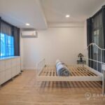 rent หมู่บ้านสัมมากร apartment sammakorn-village 2 bed 1 study 3 bath ramkhamhaeng