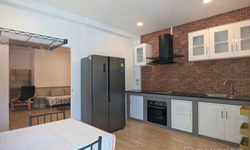 rent หมู่บ้านสัมมากร apartment sammakorn-village 2 bed 1 study 3 bath ramkhamhaeng