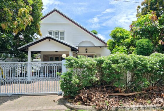 RENT ให้เช่าบ้านเดี่ยว 3 ห้องนอนในรามคำแหง Detached 3 bed 2 bath house with Garden