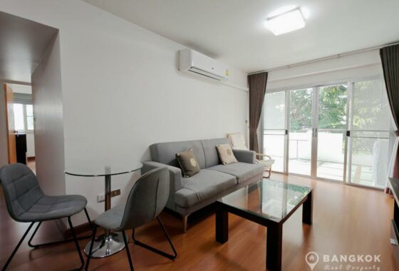 RENTSALE สัมมากร คอนโดมิเนียม Sammakorn Condominium Ramkhamhaeng 2 bed 1 bath large Terrace