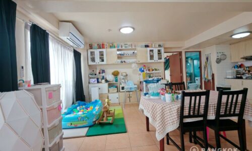 SALE สัมมากร คอนโดมิเนียม Sammakorn Condominium Ramkhamhaeng 2 bed 2 bath 2 large Terrace