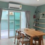 RENT ให้เช่าทาวน์เฮาส์ 3 ห้องนอนในพัฒนาการ Modern 3 bed 4 bath townhouse in Pattanakarn
