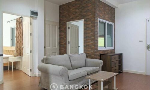 RENT ให้เช่าอพาร์ตเมนท์รามคำแหง Sammakorn Village Ramkhamhaeng Modern 2 bed 1 bath apartment
