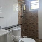 RENT ให้เช่าอพาร์ตเมนท์รามคำแหง Sammakorn Village Ramkhamhaeng Modern 2 bed 1 bath apartment