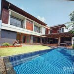 ALE ซื้อบ้าน สระว่ายน้ำส่วนตัว พระโขนง Phra Khanong Stunning 5 bed house with private pool