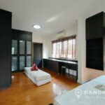 RENT หมู่บ้านสัมมากร Modern Detached house 4 beds 3 bath garden Sammakorn Village Ramkhamhaeng