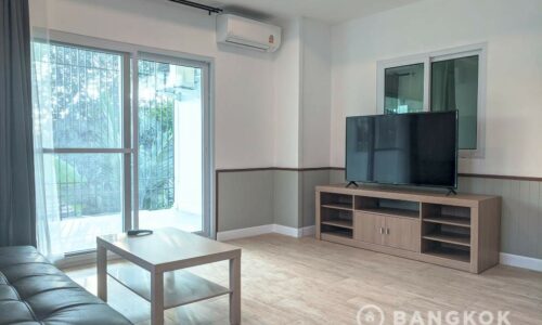 RENT หมู่บ้านสัมมากร รามคําแหง 112 Modern 2 bed 2 bath Apartment Sammakorn Village