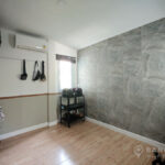 RENT หมู่บ้านสัมมากร Detached Renovated 3 bed 3 bath house with Garden in Sammakorn Village